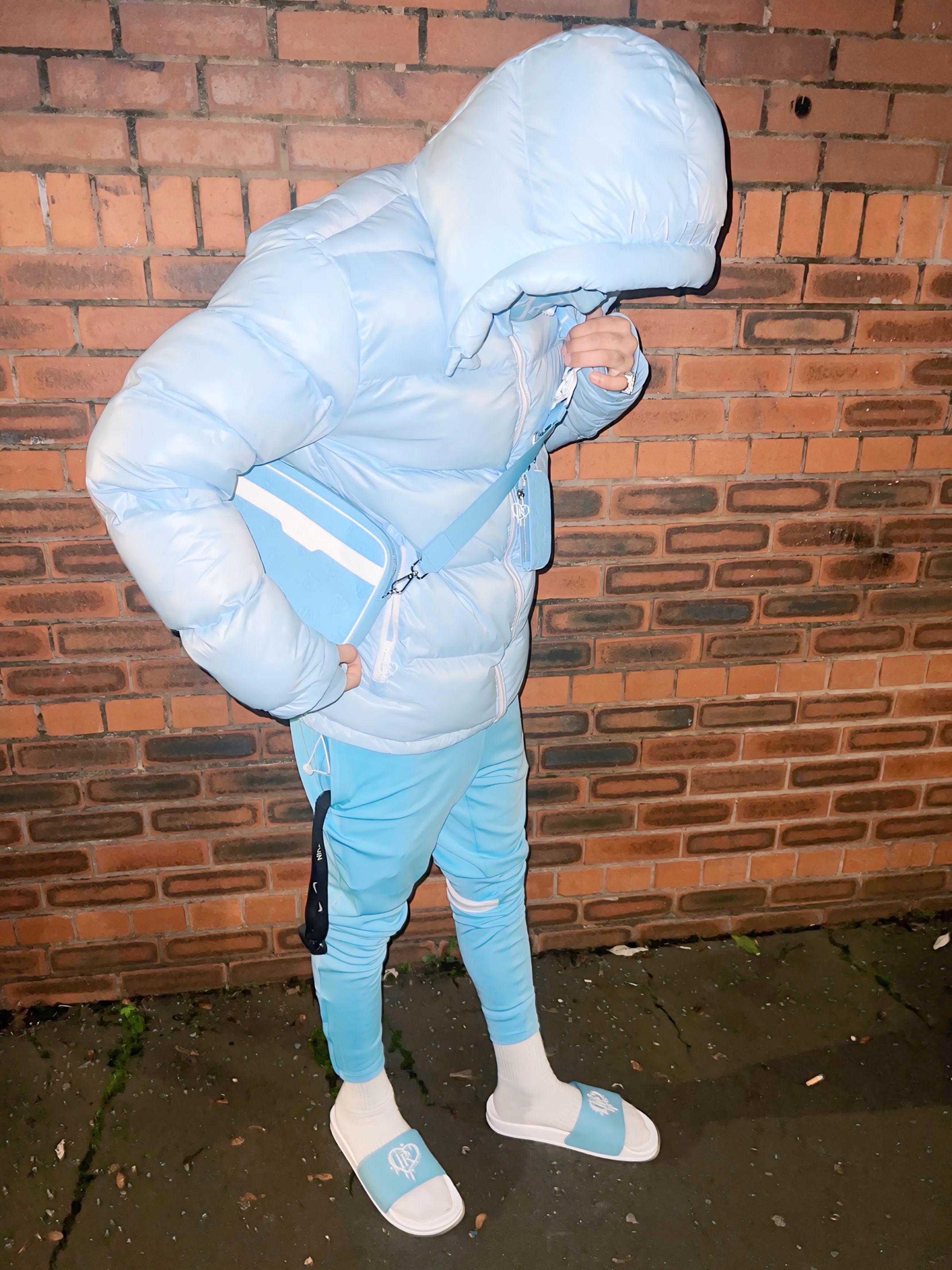 PR Badge Puffer Baby Blue x White
